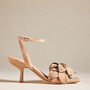 Jeffrey Campbell X Anthropologie Elegant Beige Floral Women's kitten Heels Sz
